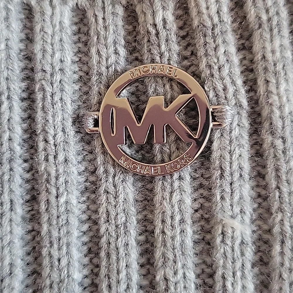 MK Ribbed Grey Beanie with Pom Pom - Picture 3 of 5